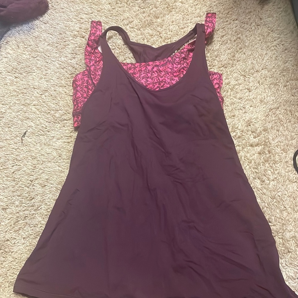 Lululemon size 6